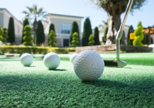 Golf Sporunun Temelleri: Başlangıç İpuçları ve Teknikler